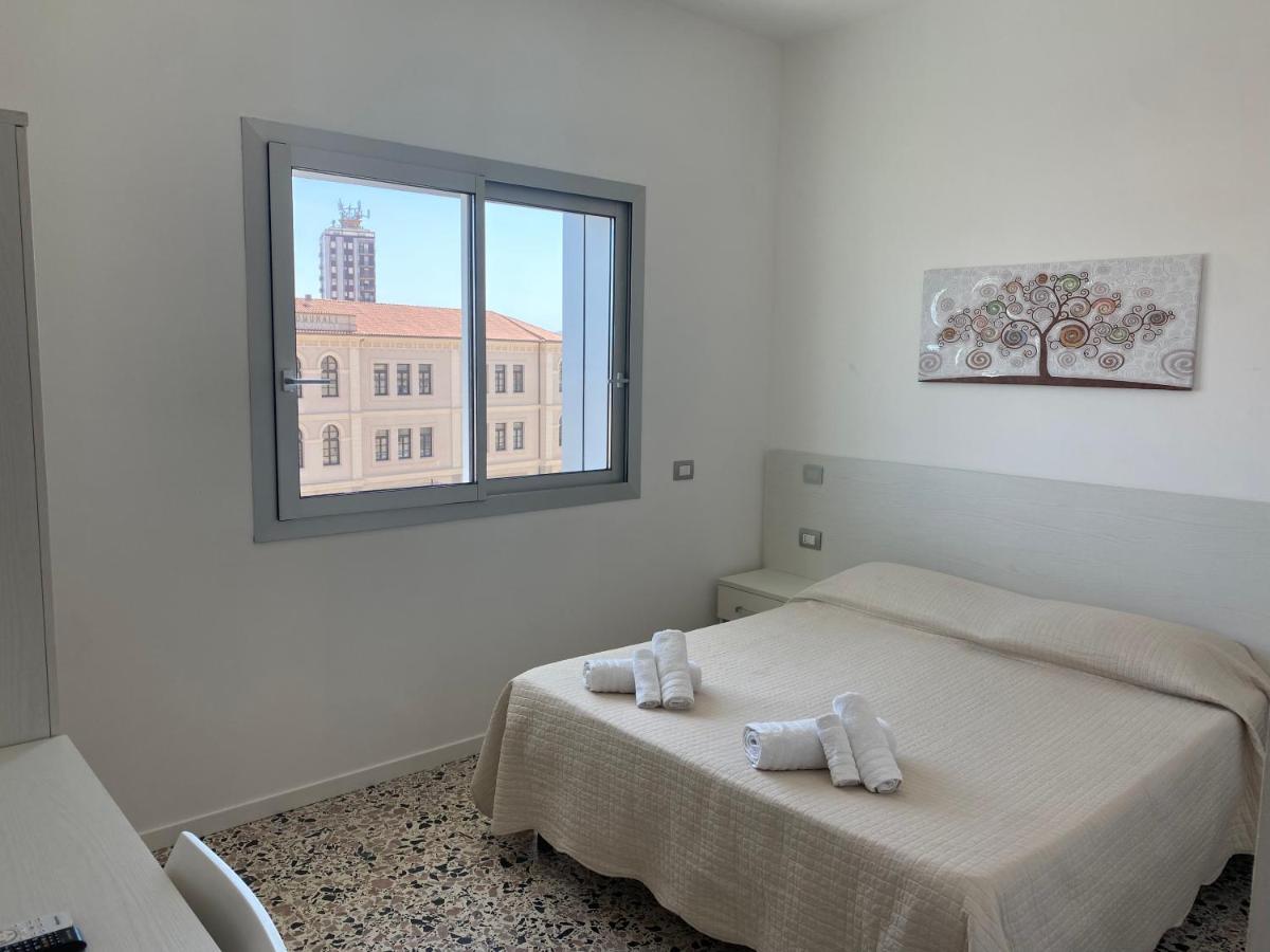 Molo Brin Rooms & Suites Ольбия Экстерьер фото
